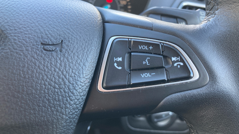 Ford Kuga 1.5 TDCi Titanium Edition 5dr 2WD Diesel Estate